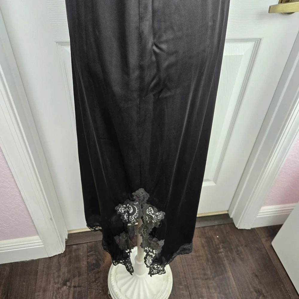 Kayser Vtg Black Long Half Slip‎ Size S Side Slit Lace Trim Made In USA Lingerie